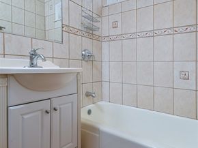 1121 N Frederic Street, Burbank CA 91505