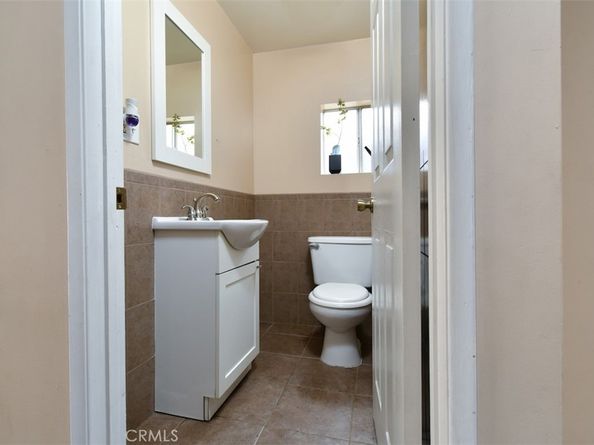 1121 N Frederic Street, Burbank CA 91505