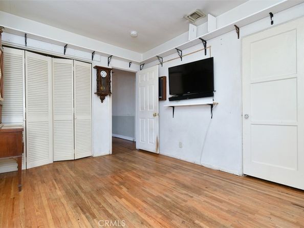 1121 N Frederic Street, Burbank CA 91505