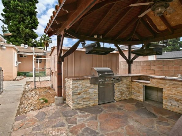 1121 N Frederic Street, Burbank CA 91505