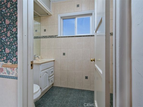 1121 N Frederic Street, Burbank CA 91505