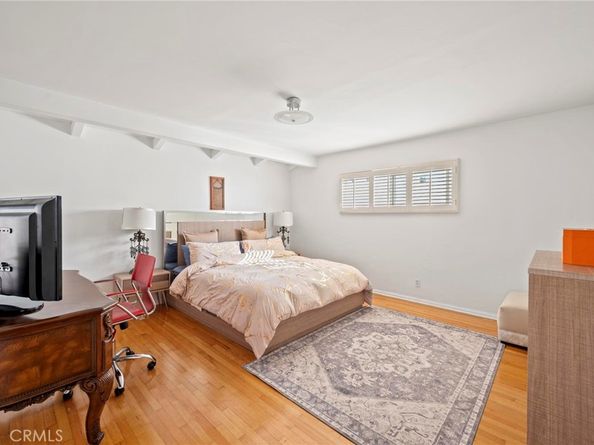 5212 Reynier Avenue, Los Angeles CA 90056