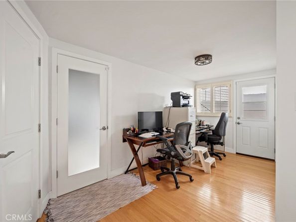 5212 Reynier Avenue, Los Angeles CA 90056