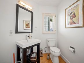 5212 Reynier Avenue, Los Angeles CA 90056