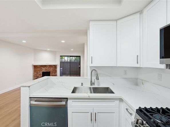 15511 Sherman Way 19, Van Nuys CA 91406