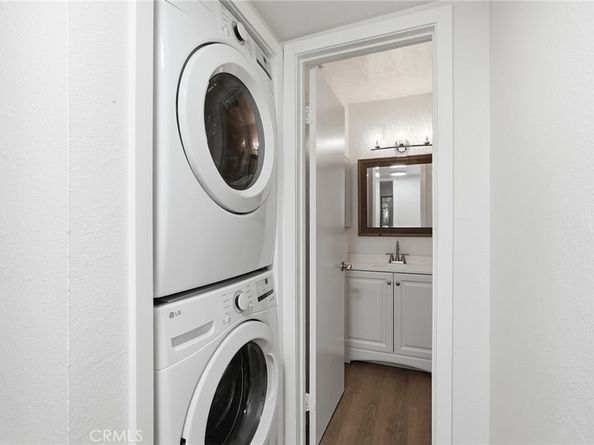 15511 Sherman Way 19, Van Nuys CA 91406