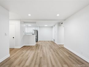 15511 Sherman Way 19, Van Nuys CA 91406