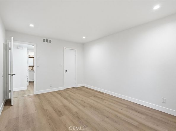 15511 Sherman Way 19, Van Nuys CA 91406