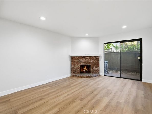 15511 Sherman Way 19, Van Nuys CA 91406