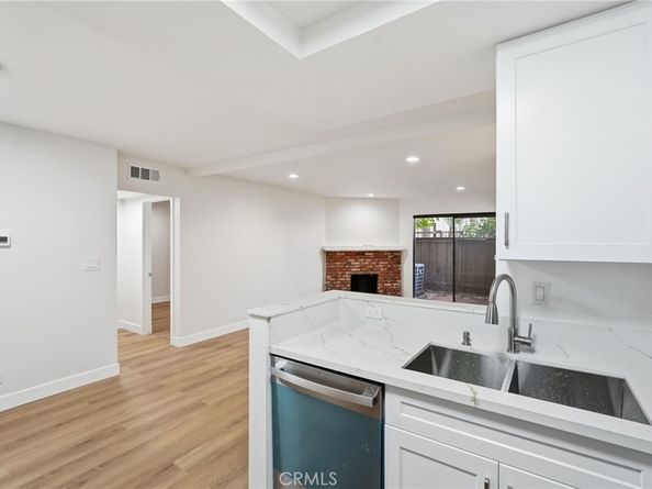 15511 Sherman Way 19, Van Nuys CA 91406