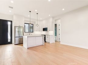 8006 Lloyd Avenue, North Hollywood CA 91605