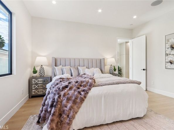 8006 Lloyd Avenue, North Hollywood CA 91605