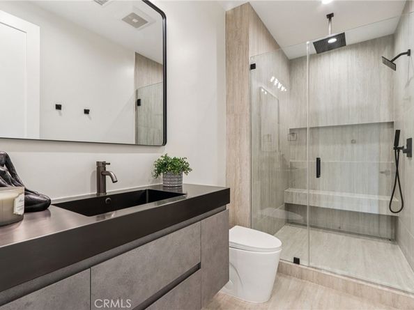 8006 Lloyd Avenue, North Hollywood CA 91605