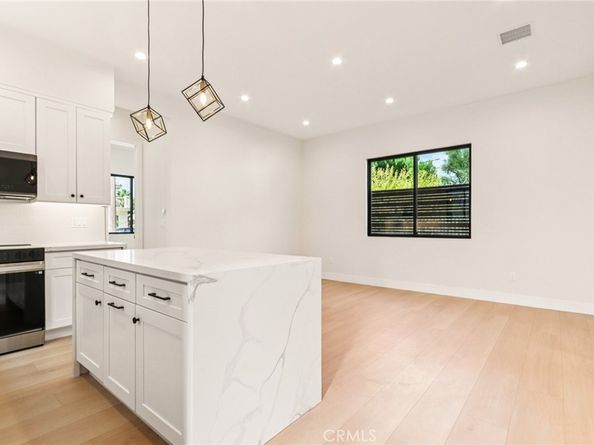 8006 Lloyd Avenue, North Hollywood CA 91605