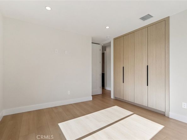 8006 Lloyd Avenue, North Hollywood CA 91605