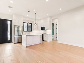 8006 Lloyd Avenue, North Hollywood CA 91605