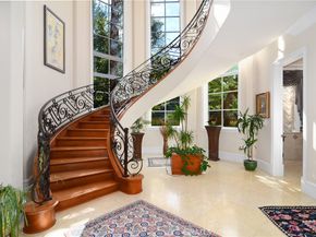 18933 La Montana Place, Tarzana CA 91356