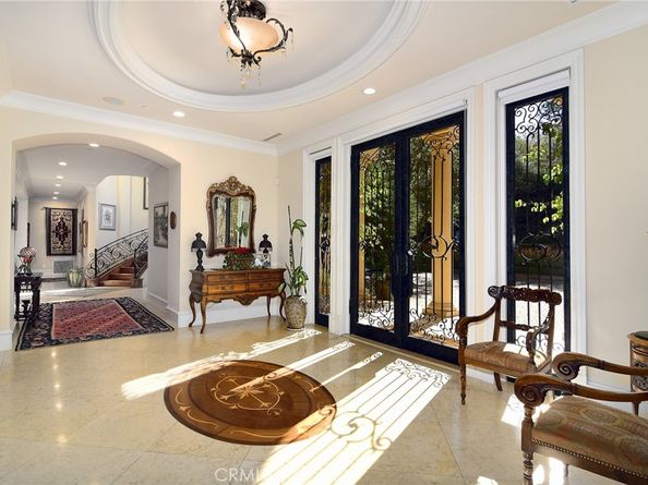 18933 La Montana Place, Tarzana CA 91356