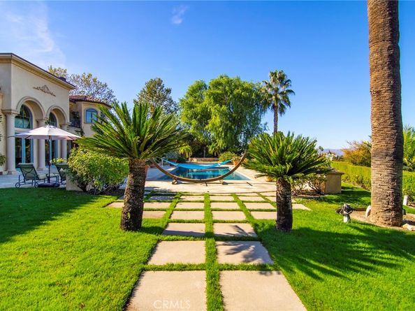 18933 La Montana Place, Tarzana CA 91356