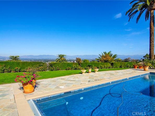 18933 La Montana Place, Tarzana CA 91356