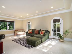 18933 La Montana Place, Tarzana CA 91356