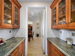 18933 La Montana Place, Tarzana CA 91356