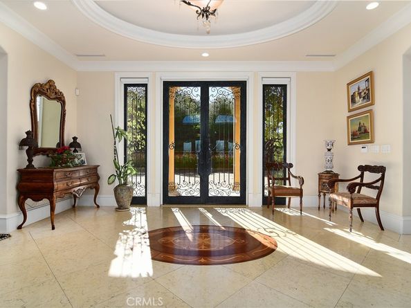 18933 La Montana Place, Tarzana CA 91356