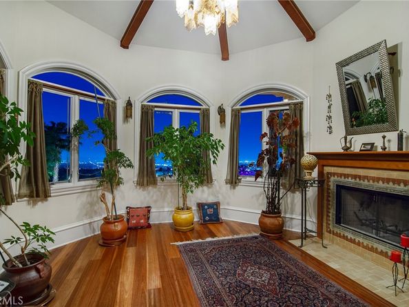 18933 La Montana Place, Tarzana CA 91356