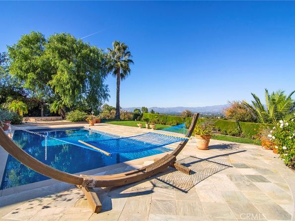 18933 La Montana Place, Tarzana CA 91356