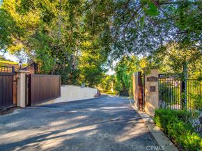 18933 La Montana Place, Tarzana CA 91356