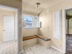 2832 Washington, Santa Monica CA 90403