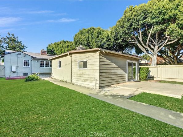 2832 Washington, Santa Monica CA 90403