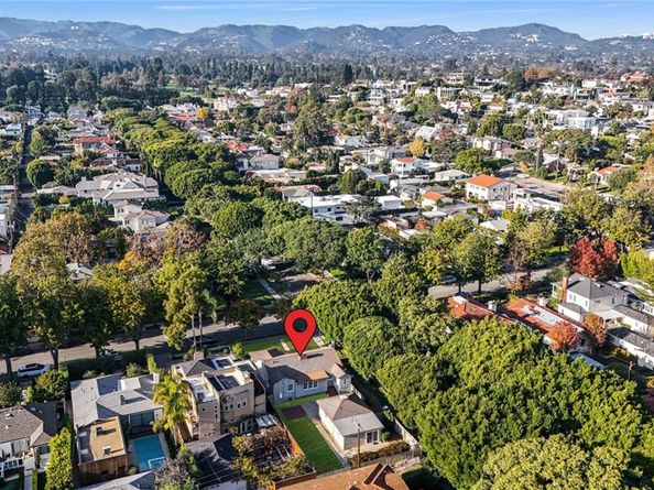 2832 Washington, Santa Monica CA 90403