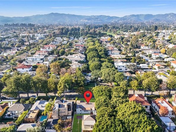 2832 Washington, Santa Monica CA 90403