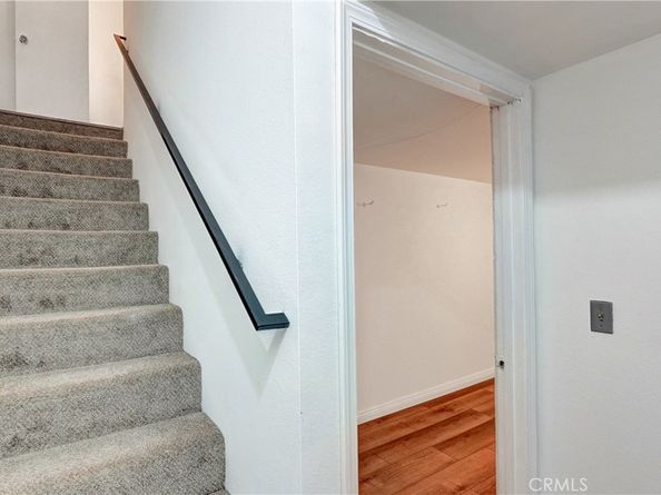 7809 N Via Foggia, Burbank CA 91504