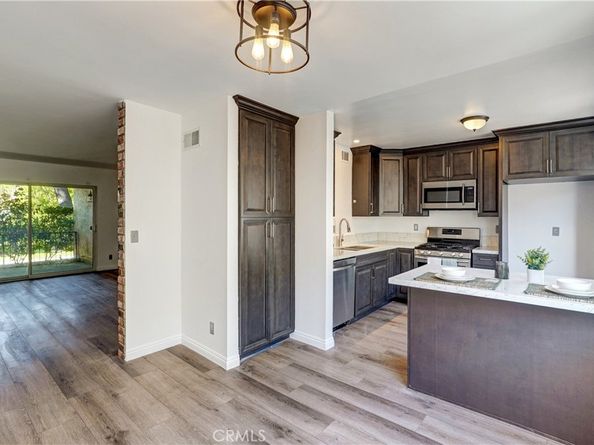 7809 N Via Foggia, Burbank CA 91504