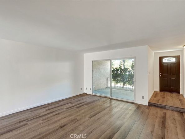 7809 N Via Foggia, Burbank CA 91504