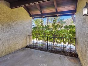 7809 N Via Foggia, Burbank CA 91504