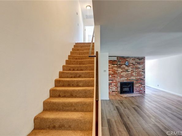 7809 N Via Foggia, Burbank CA 91504