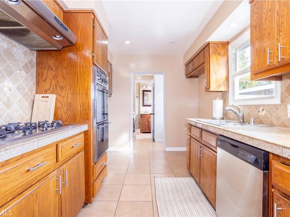 14758 Kingsbury St, Mission Hills CA 91345