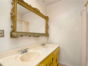 632 E 87th Place, Los Angeles CA 90002