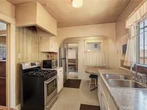 632 E 87th Place, Los Angeles CA 90002