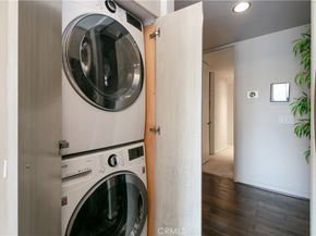 4949 Genesta Avenue 308, Encino CA 91316