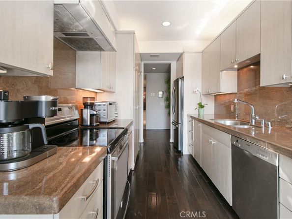 4949 Genesta Avenue 308, Encino CA 91316