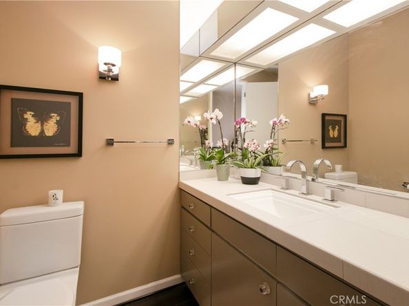 4949 Genesta Avenue 308, Encino CA 91316