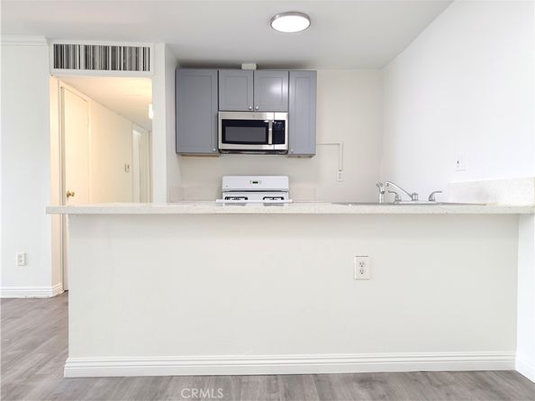 8601 International Ave 177, Canoga Park CA 91304