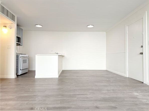 8601 International Ave 177, Canoga Park CA 91304
