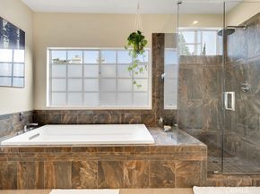 4444 Moorpark Way 201, Toluca Lake CA 91602