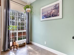 4444 Moorpark Way 201, Toluca Lake CA 91602