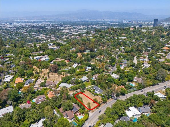 11464 Canton Drive, Studio City CA 91604